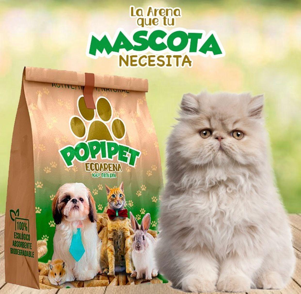 Saco de Popipet Ecoarena junto a un gato — la arena que tu mascota necesita